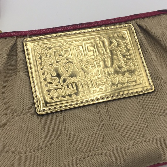 COACH Signature Tan Patent Leather Pink Wristlet - Picture 2 of 10